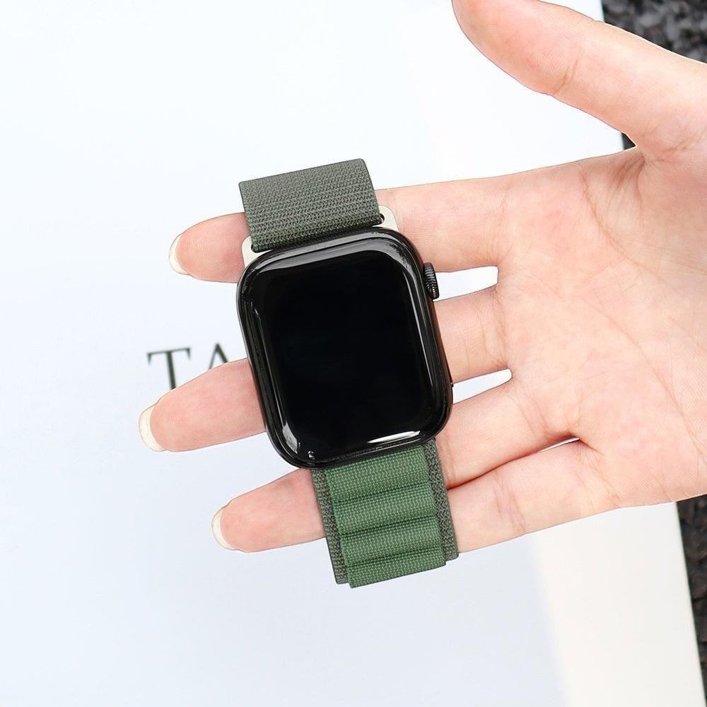 Mywatchband Groen stretchy nylon Apple Watch sport bandje met haaksluiting, comfortabel en lichtgewicht.